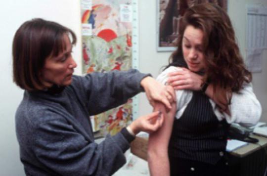 Vaccin hépatite B : 2,4 millions d'indemnité pour une sclérose en plaque